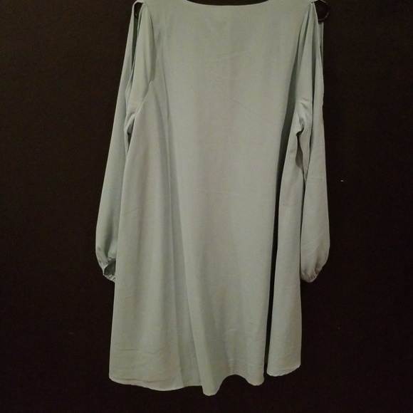 Casual dress - Picture 4 of 5